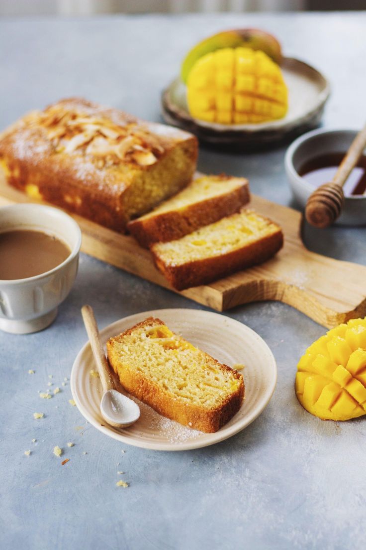 Mango Cashew Eggless Cake